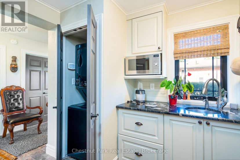 72 Campbell Street — photo 35 of 40