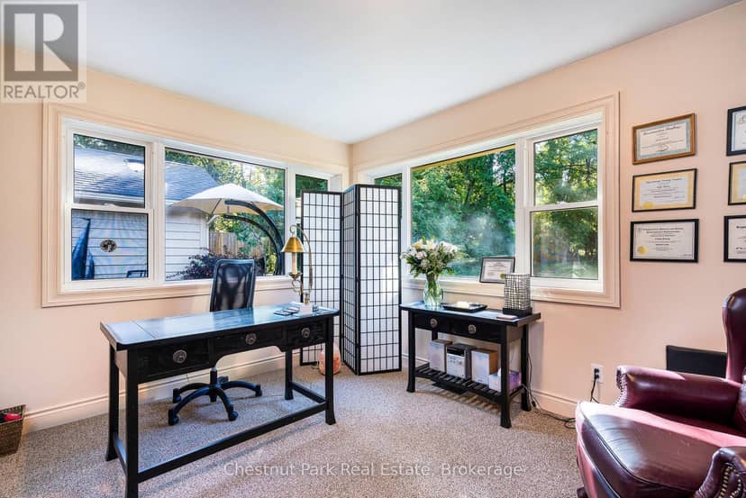 72 Campbell Street — photo 39 of 40