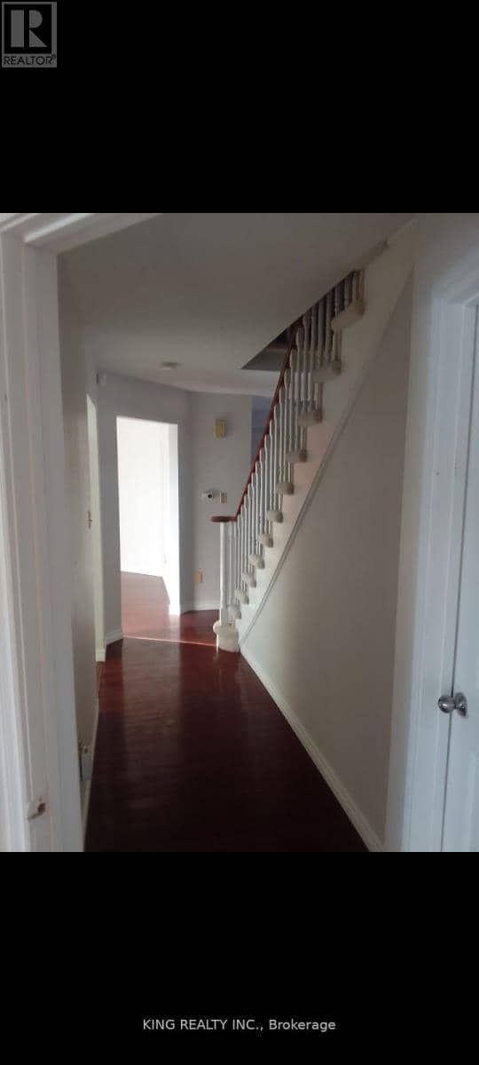 139 Livingstone Street — photo 10 of 19