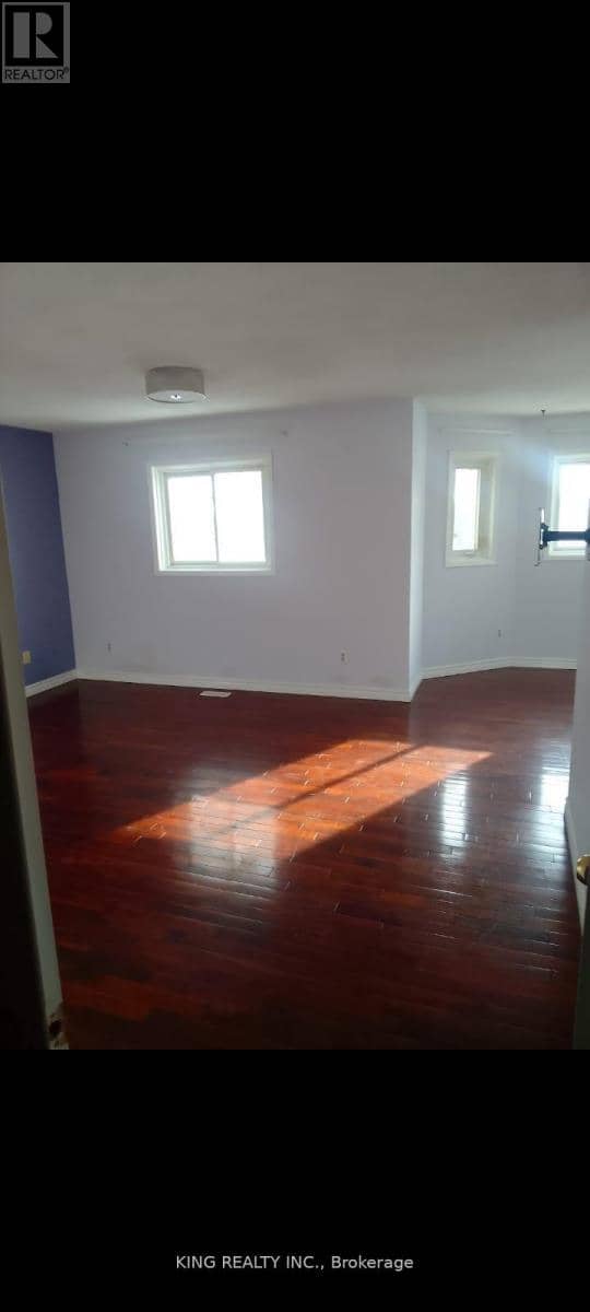 139 Livingstone Street — photo 12 of 19