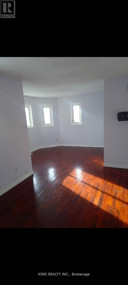 139 Livingstone Street — photo 13 of 19