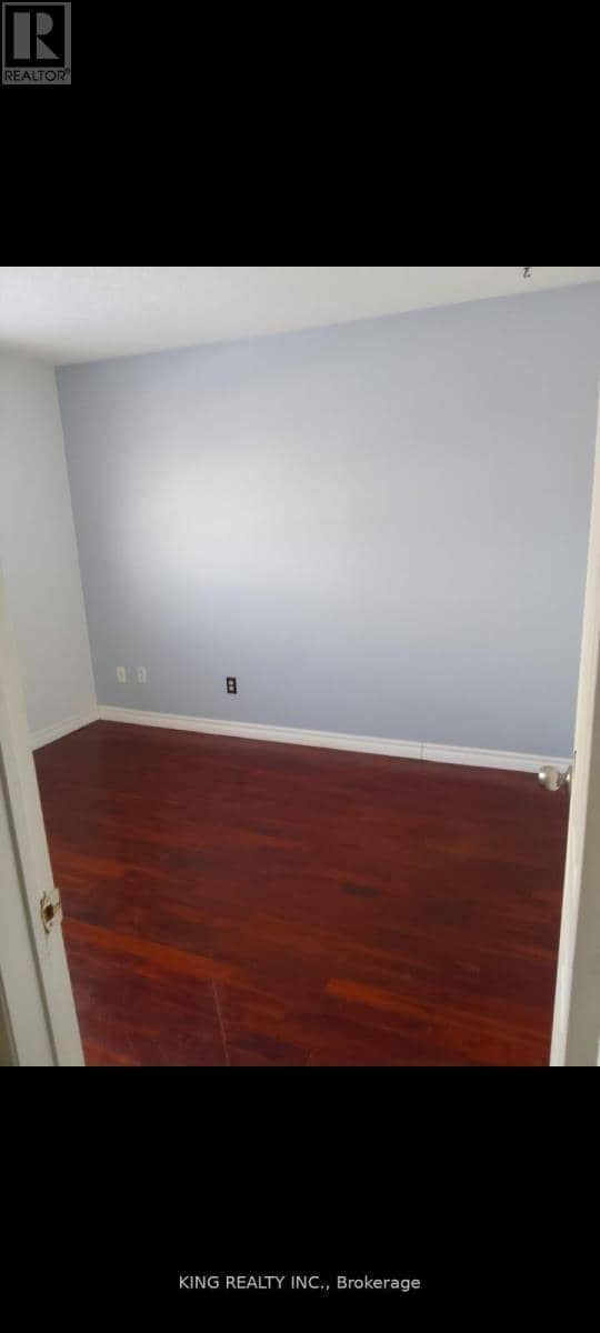 139 Livingstone Street — photo 15 of 19