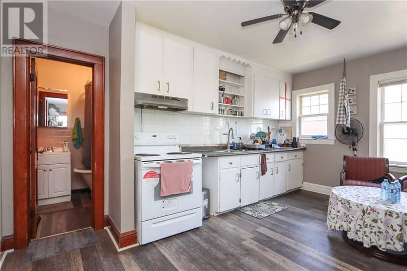 257 Oak Street — photo 10 of 40