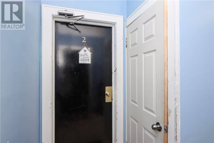 257 Oak Street — photo 6 of 40