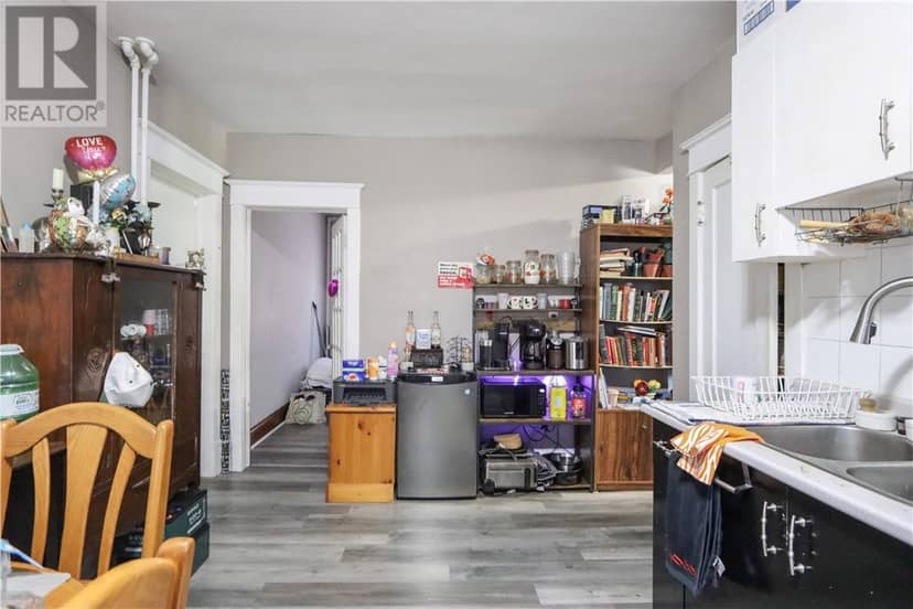257 Oak Street — photo 33 of 40