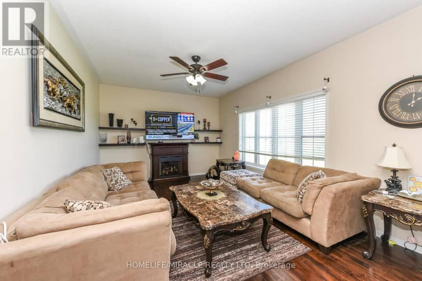 23 Roundstone Drive — photo 9 of 40