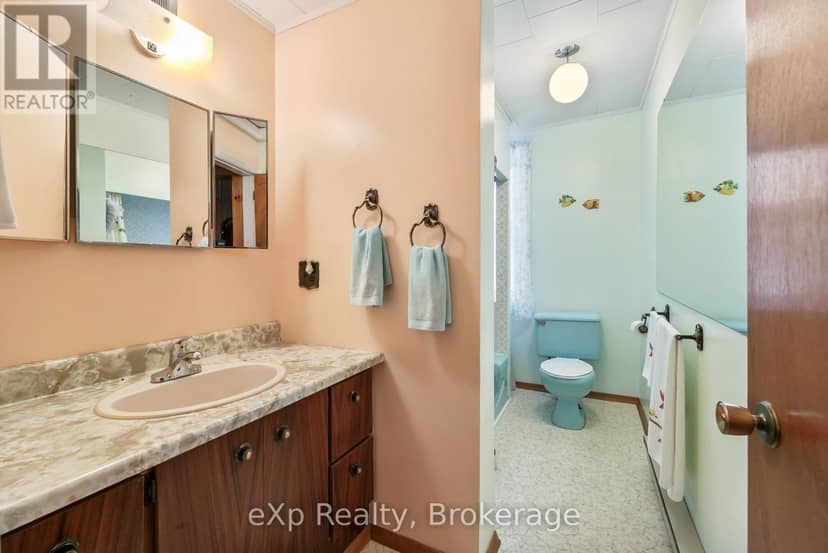 2 Henry Street — photo 27 of 40