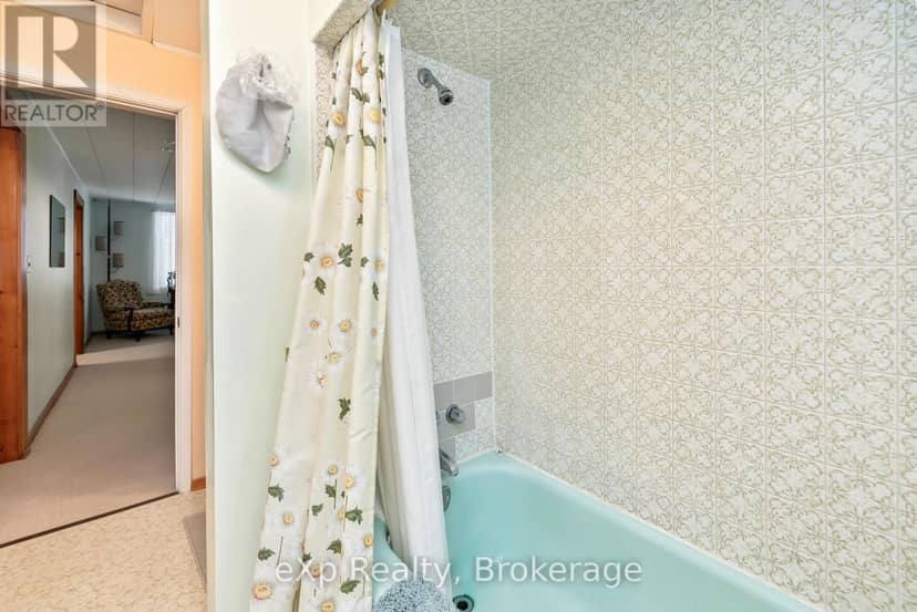 2 Henry Street — photo 28 of 40