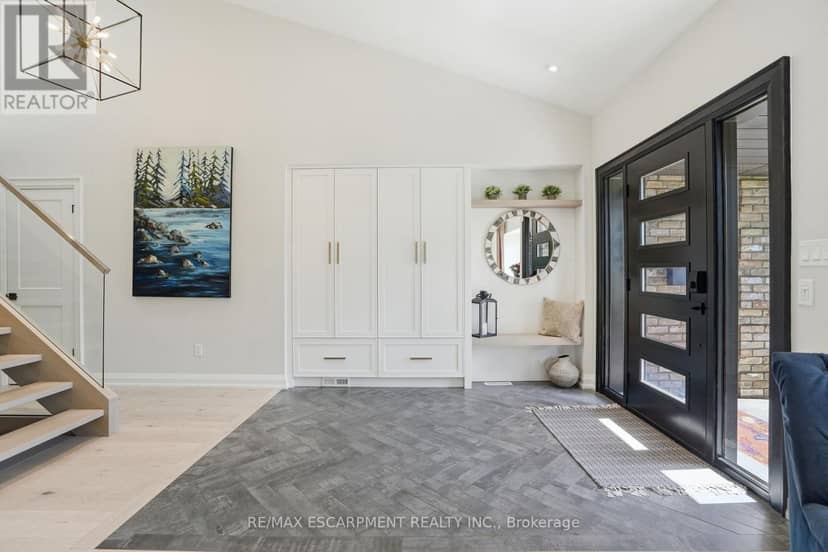 617 Grays Road — photo 11 of 40