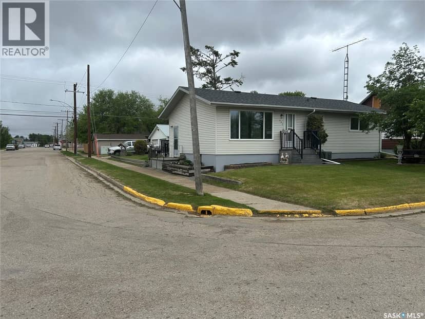 202 2nd STREET W, Carrot River, photo 3