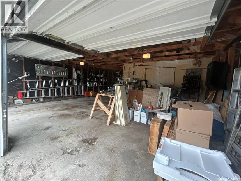 202 2nd STREET W — photo 9 of 24