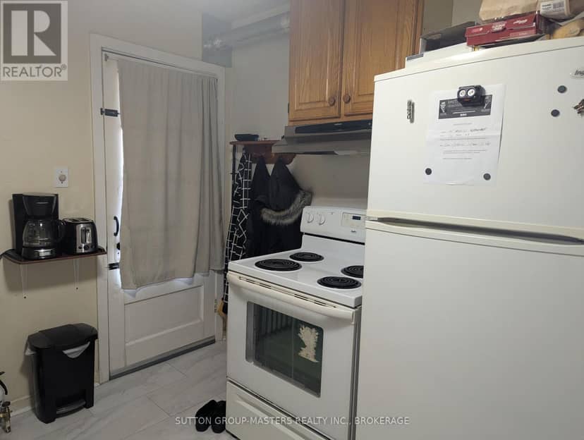 165 Helen Street — photo 21 of 23