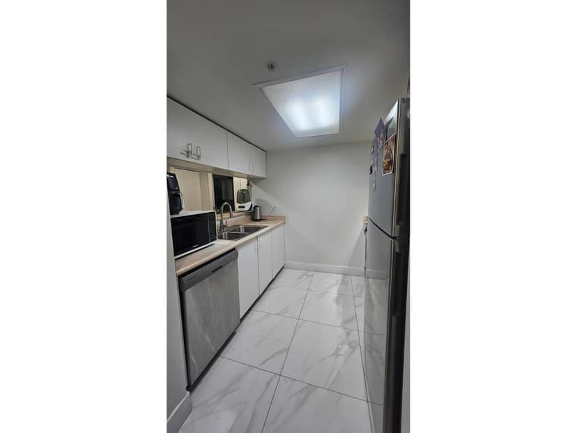 1206 10523 UNIVERSITY DRIVE, Surrey, photo 3