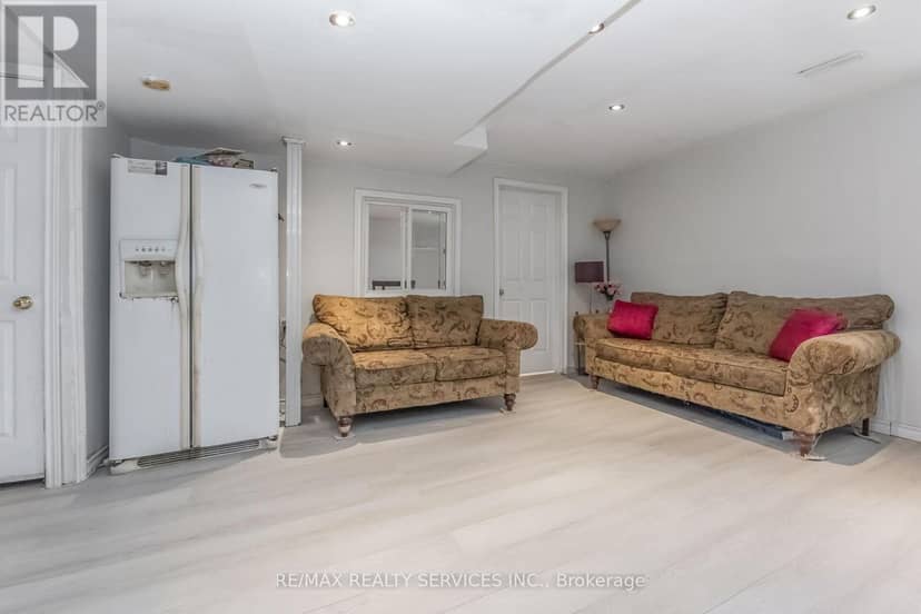 359 Edenbrook Hill Drive — photo 29 of 40