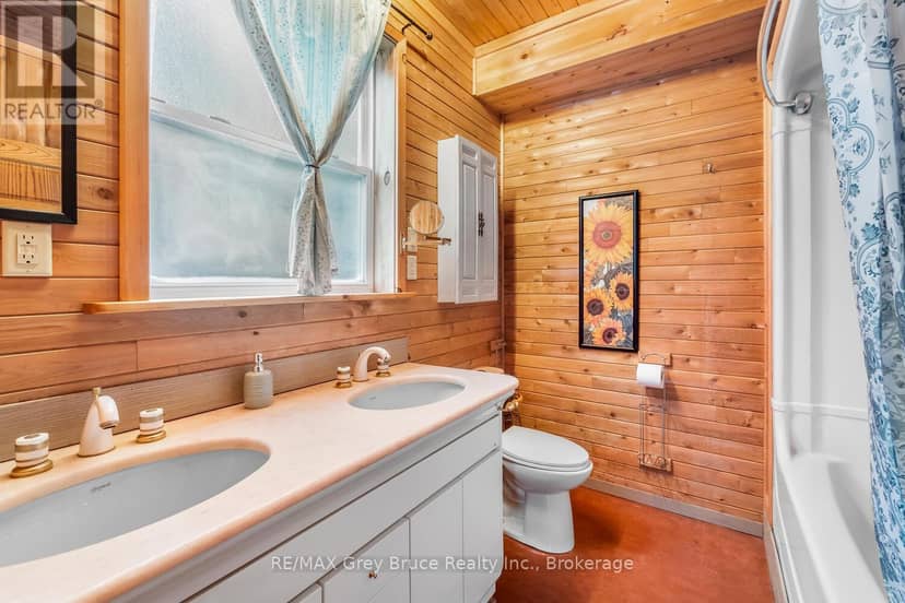 13 & 17 Zorra Drive — photo 40 of 40