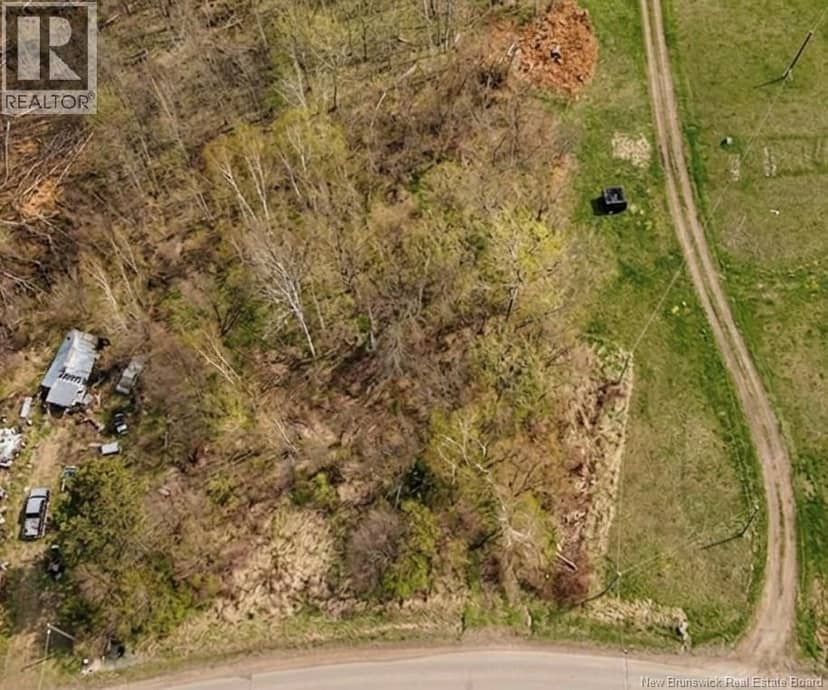 Lot Route 105 — photo 3 of 8