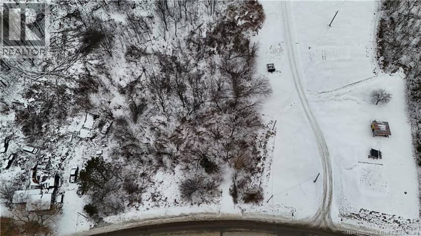 Lot Route 105 — photo 5 of 8