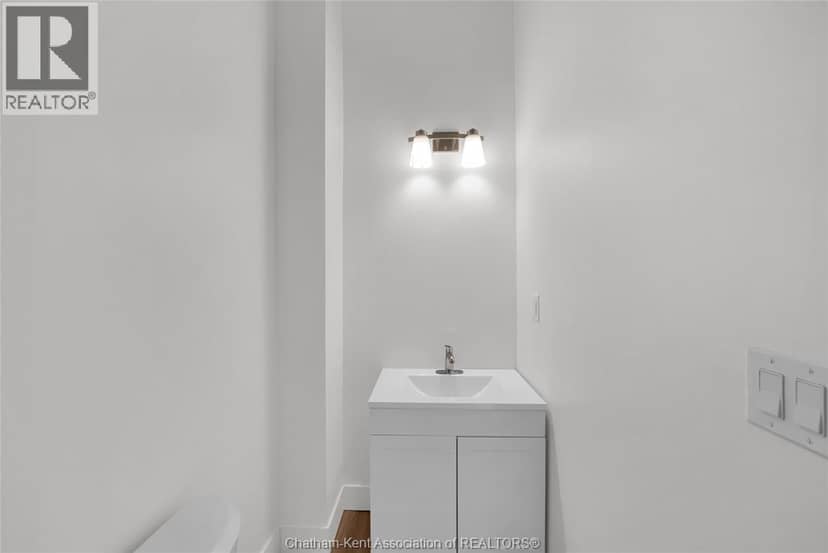 131 Main STREET — photo 23 of 40