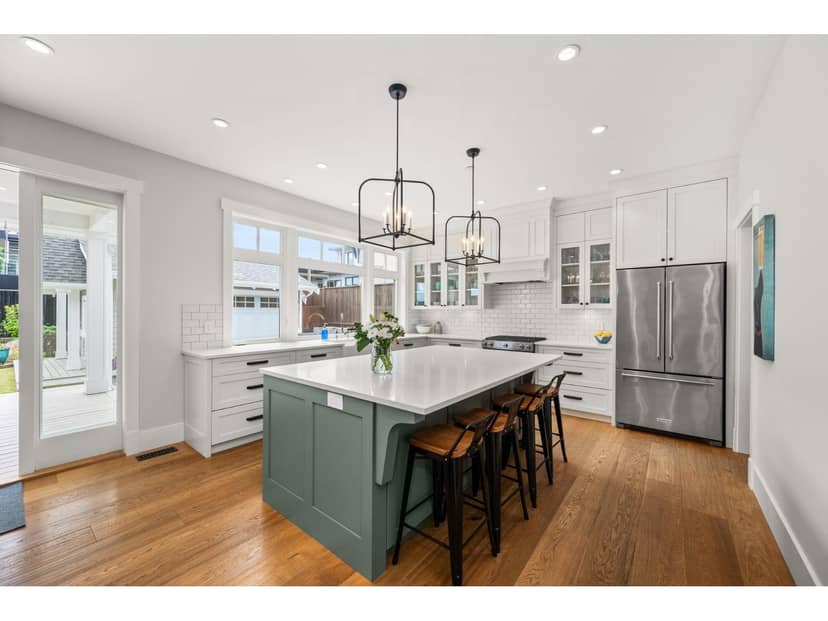 15682 THRIFT AVENUE, White Rock, photo 6