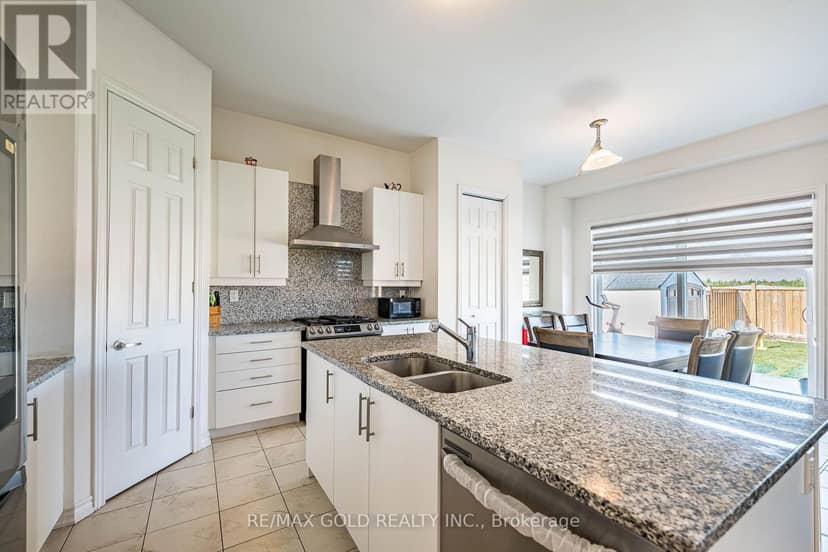 781 Gilmour Crescent — photo 20 of 40