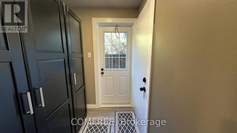 2093 Boake Street — photo 11 of 29