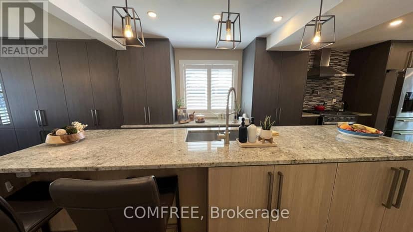 2093 Boake Street — photo 5 of 29