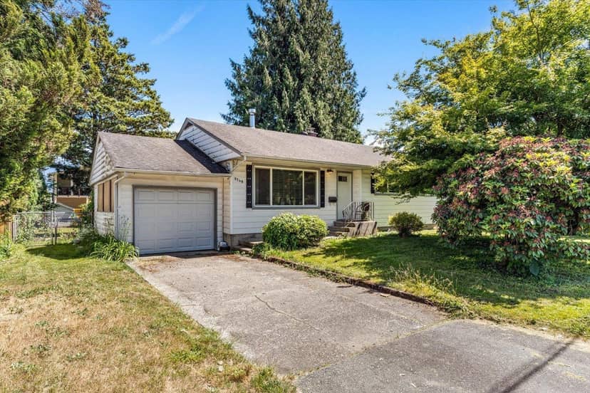 9740 CARLETON STREET, Chilliwack Proper East, Chilliwack