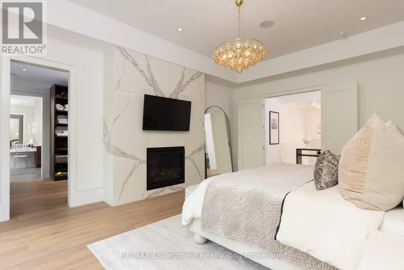129 Wolfdale Avenue — photo 20 of 40