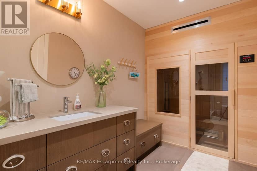 129 Wolfdale Avenue — photo 37 of 40