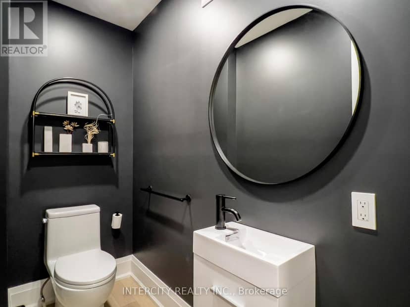 92 Dagmar Avenue — photo 15 of 21