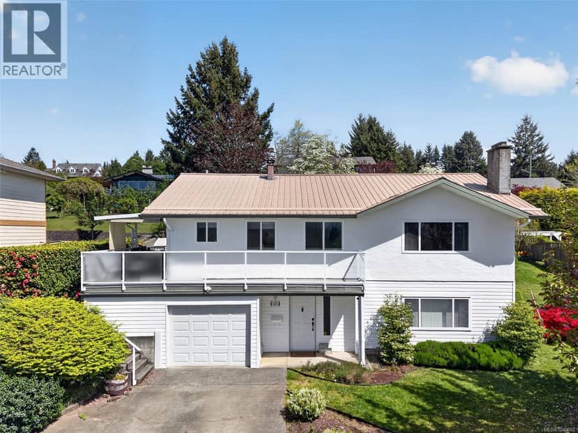 680 View Ave — photo 1 of 40