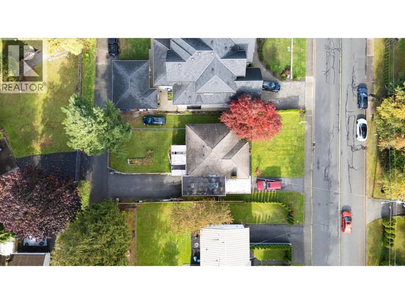 654 LINTON STREET, Coquitlam, photo 2