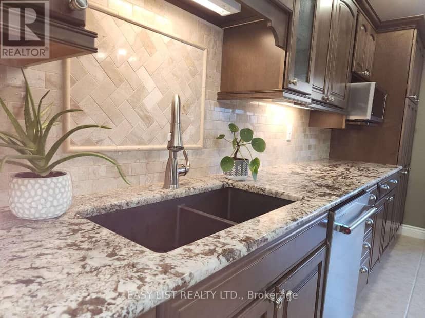 222 Sprucewood Crescent — photo 7 of 35