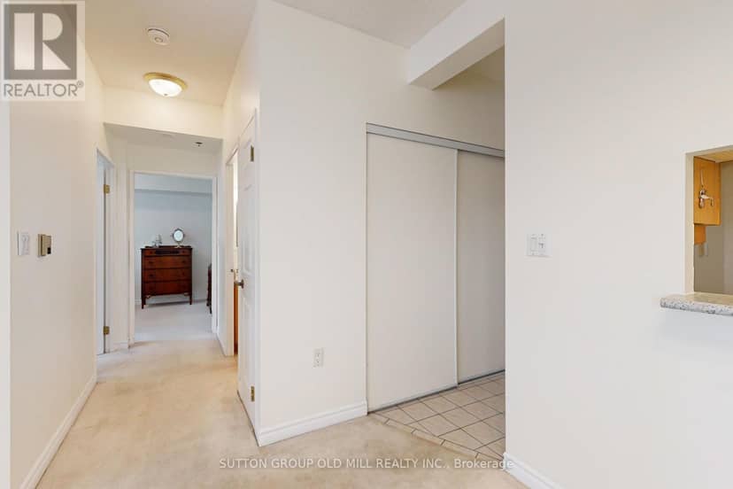 611 - 115 Bonis Avenue — photo 16 of 30