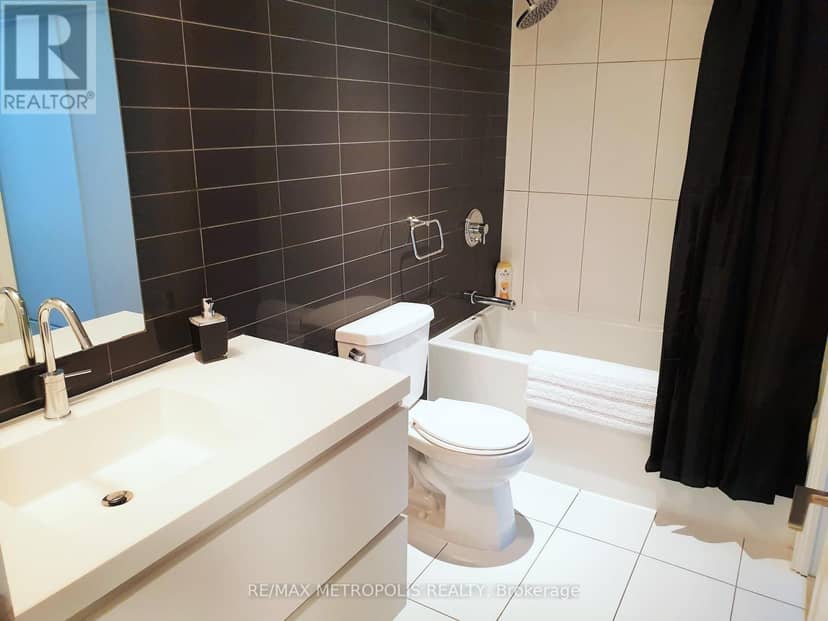 312 - 85 Queens Wharf Road — photo 6 of 9