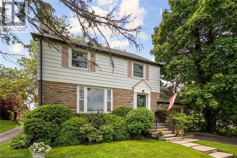 5170 KING Street — photo 1 of 40