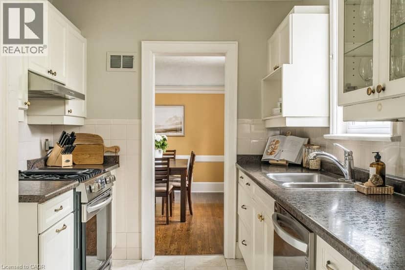 5170 KING Street — photo 16 of 40