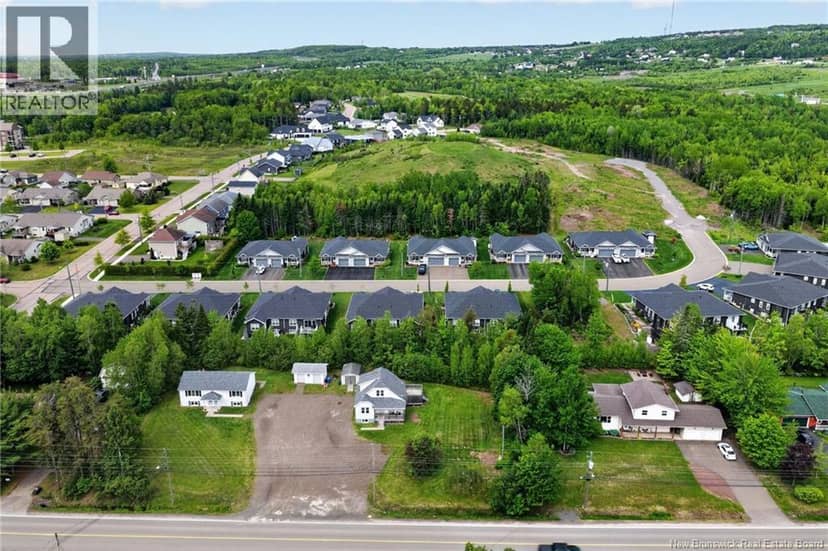 498 Gorge Road — photo 4 of 40
