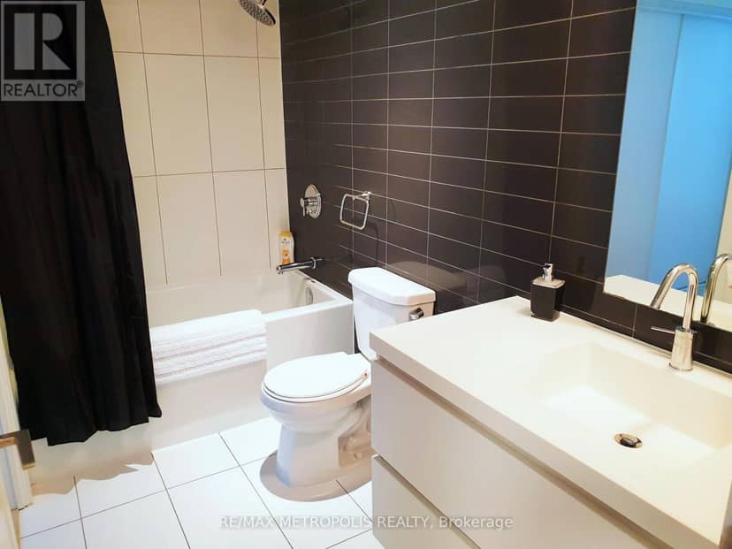 526 - 85 Queens Wharf Road — photo 7 of 11