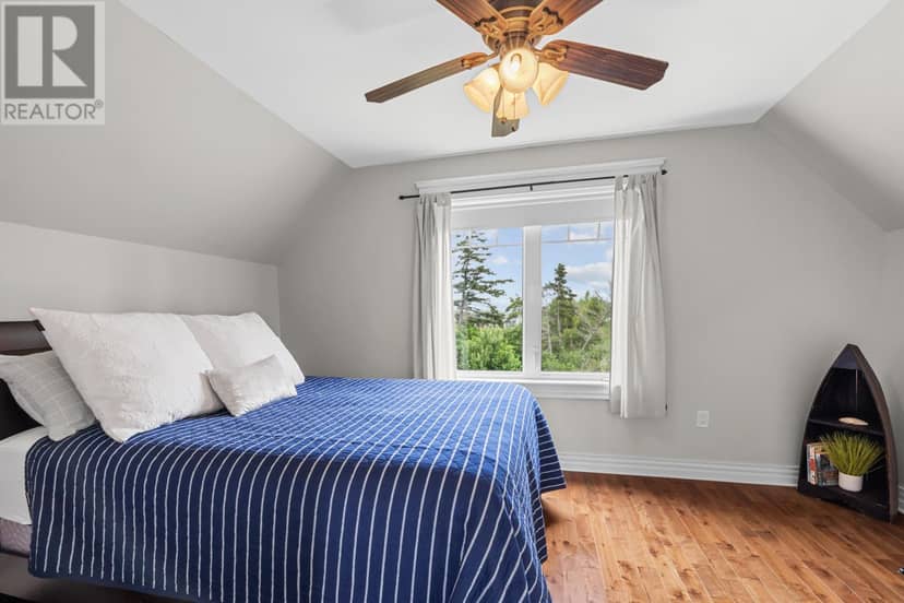 21 Sou-West Lane — photo 20 of 25
