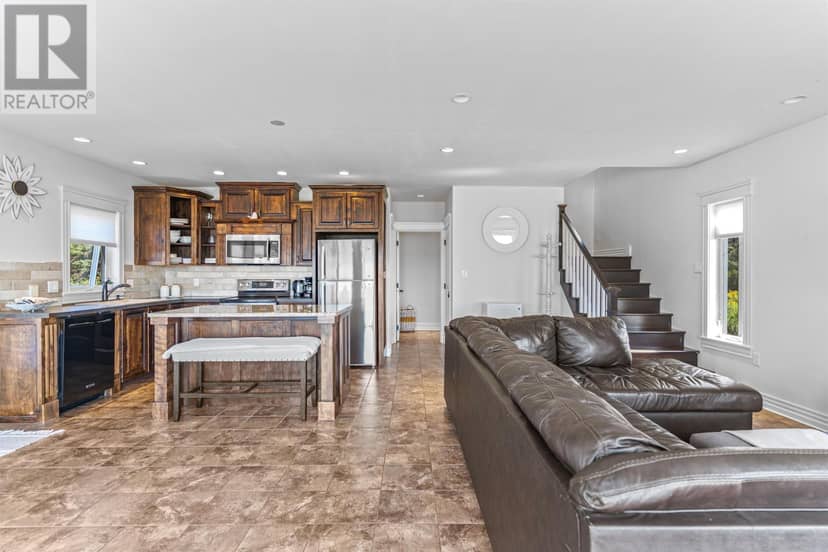 21 Sou-West Lane — photo 4 of 25