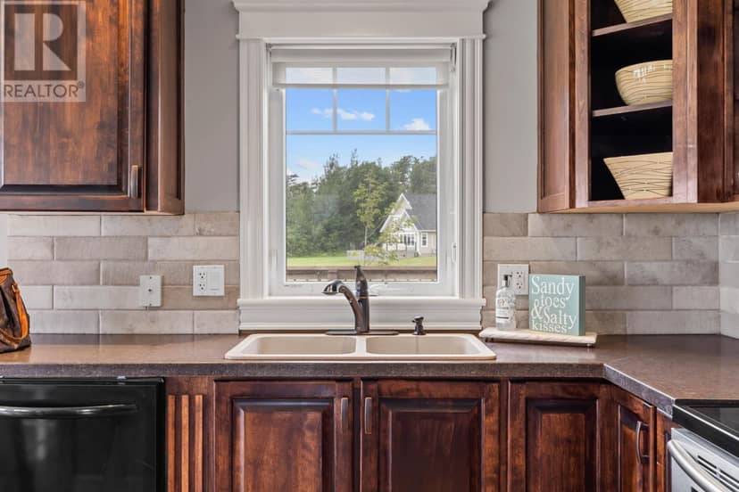 21 Sou-West Lane — photo 7 of 25