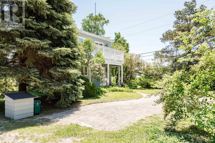 102 Fraser Crescent — photo 33 of 40