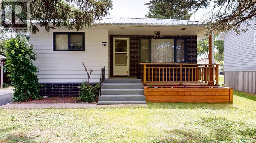 210 Cypress STREET — photo 3 of 40