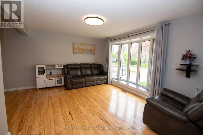 808 Dulaney Drive — photo 8 of 38