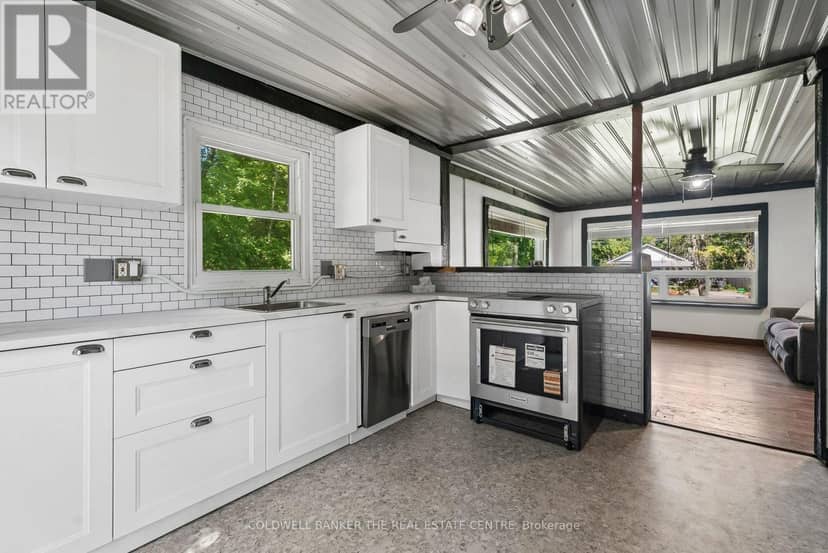 972 Gilmore Avenue — photo 11 of 40