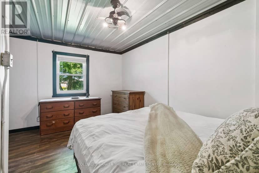 972 Gilmore Avenue — photo 18 of 40