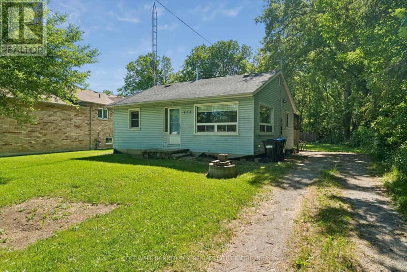 972 Gilmore Avenue, Innisfil, photo 2