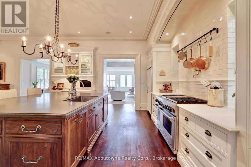350 King Street — photo 13 of 40