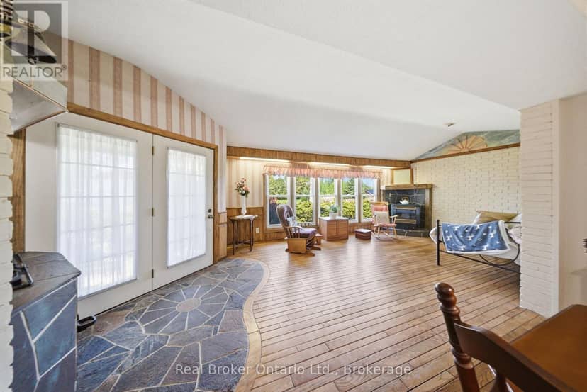 800 Tremaine Avenue S — photo 15 of 40